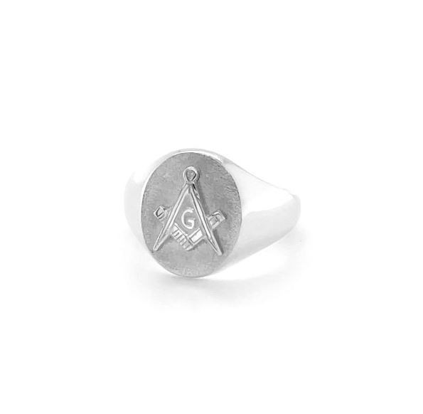 Regalia Store UK with-G Oval Head Silver Masonic Signet Ring Bearing the Square & Compass Symbol/Seal  